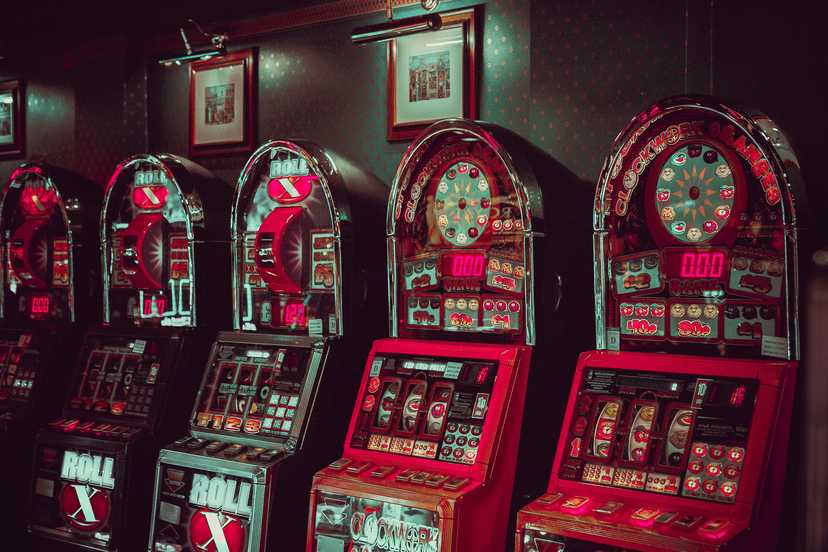 How Online Casinos Work: Technology, Fairness, and Payouts