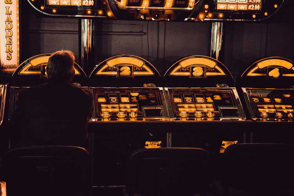 Things to Consider When Choosing an Online Casino